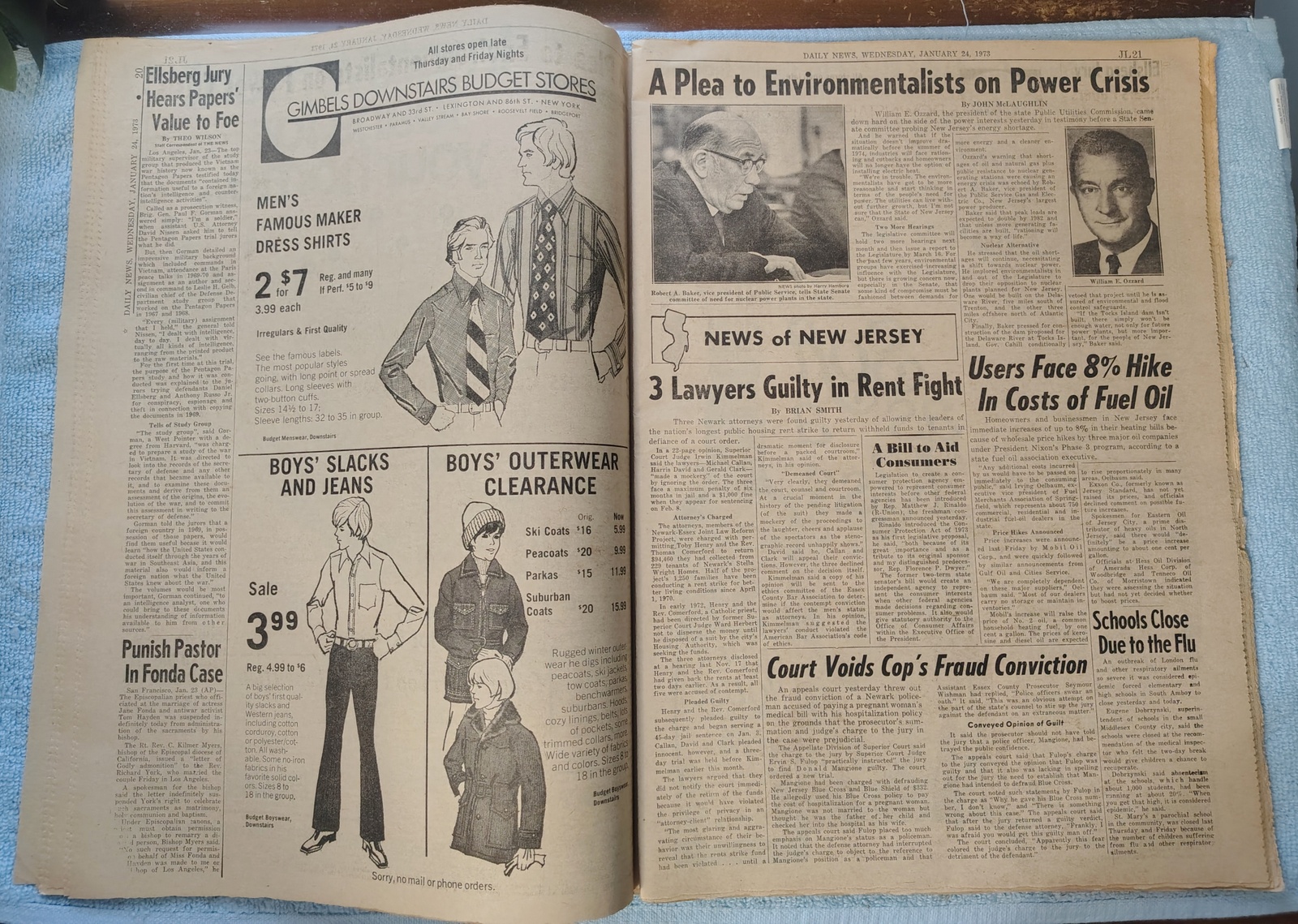 New York Daily News 24 January 1974 Vietnam War Ceasefire Joe Frazier George Foreman - Image 6