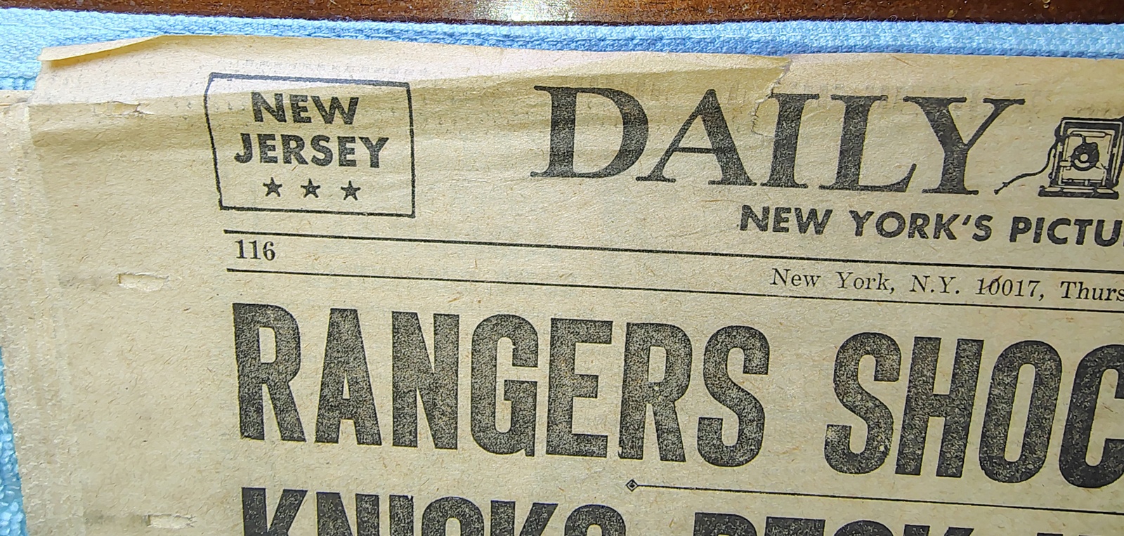 New York Daily News 7 March 1974 President Nixon Denies Hush Money Rangers Hawks - Image 4