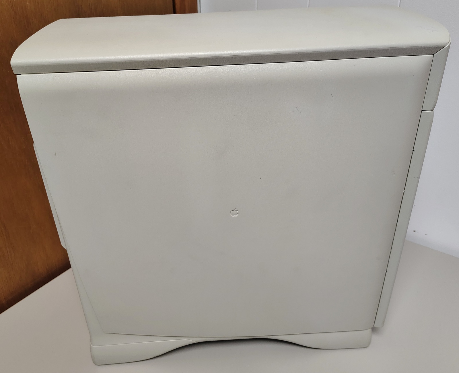 Apple Power Macintosh Performa 6400/180 180MHz PowerPC 603e 32M RAM 4.3GHDD 1996 - Image 6