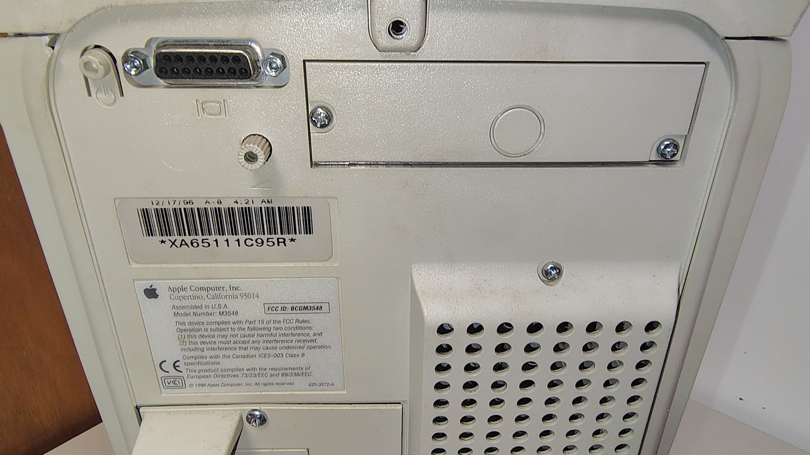 Apple Power Macintosh Performa 6400/180 180MHz PowerPC 603e 32M RAM 4.3GHDD 1996 - Image 8