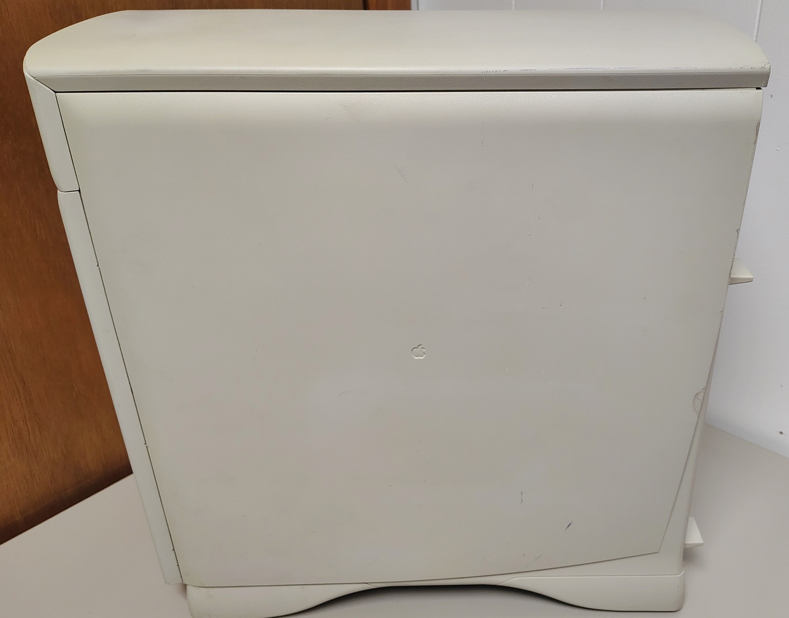 Apple Power Macintosh Performa 6400/180 180MHz PowerPC 603e 32M RAM 4.3GHDD 1996 - Image 12