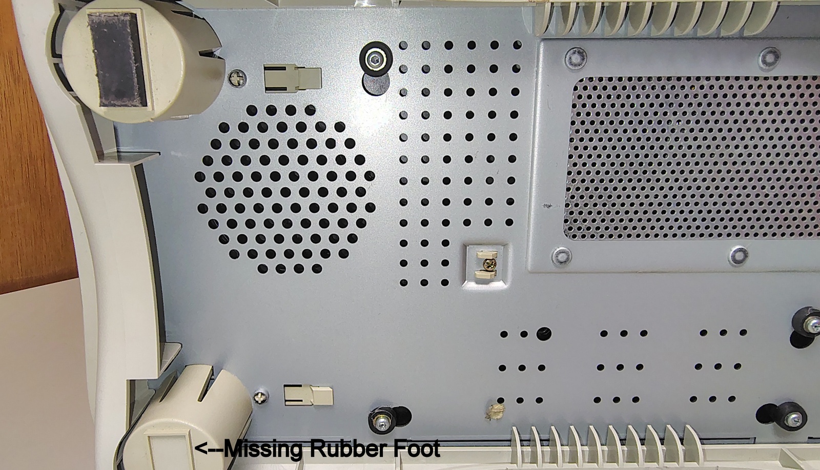 Apple Power Macintosh Performa 6400/180 180MHz PowerPC 603e 32M RAM 4.3GHDD 1996 - Image 14