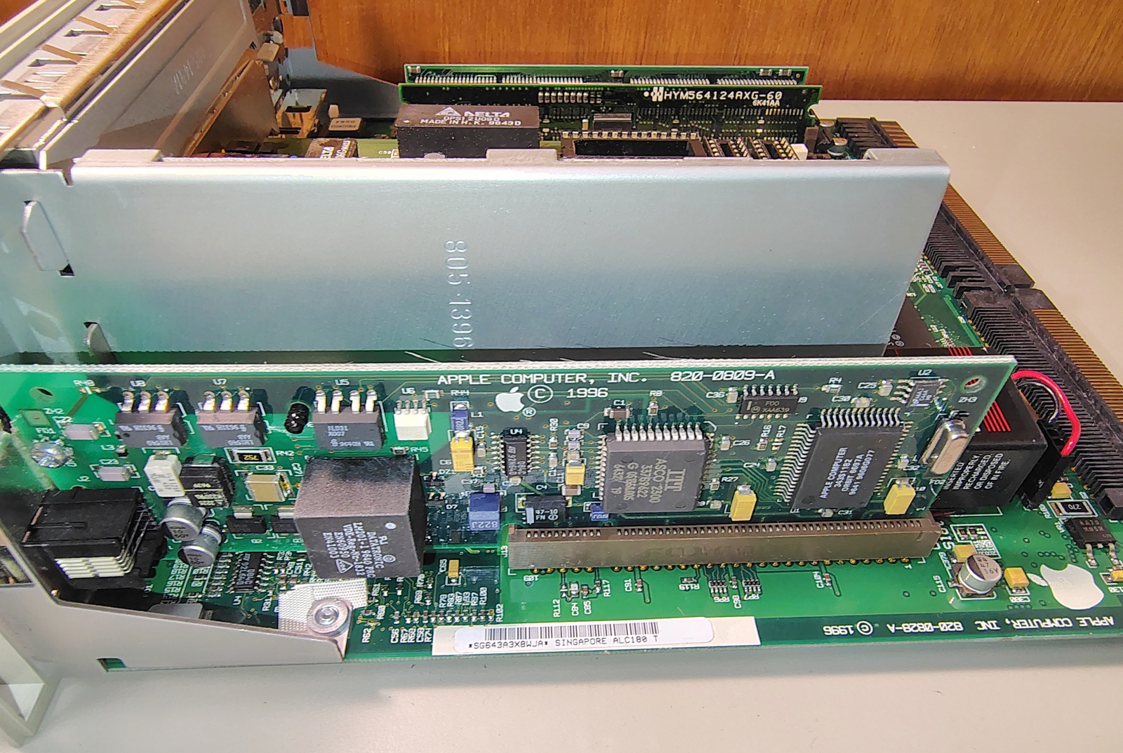 Apple Power Macintosh Performa 6400/180 180MHz PowerPC 603e 32M RAM 4.3GHDD 1996 - Image 17