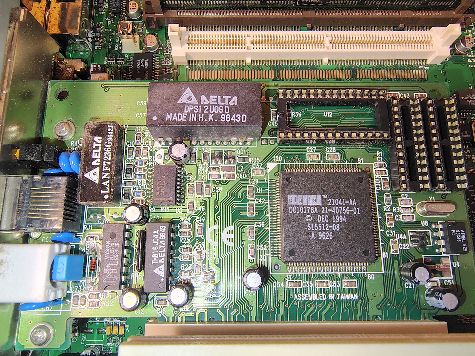 Apple Power Macintosh Performa 6400/180 180MHz PowerPC 603e 32M RAM 4.3GHDD 1996 - Image 19