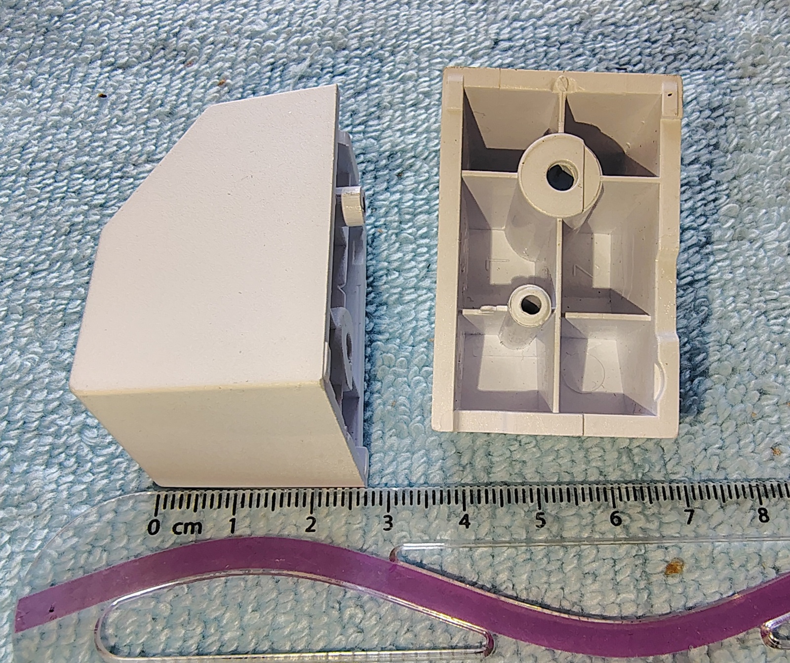 2 White Plastic Foot Feet for Corsair iCUE 4000D Airflow Computer Case w/ Screws - Image 4