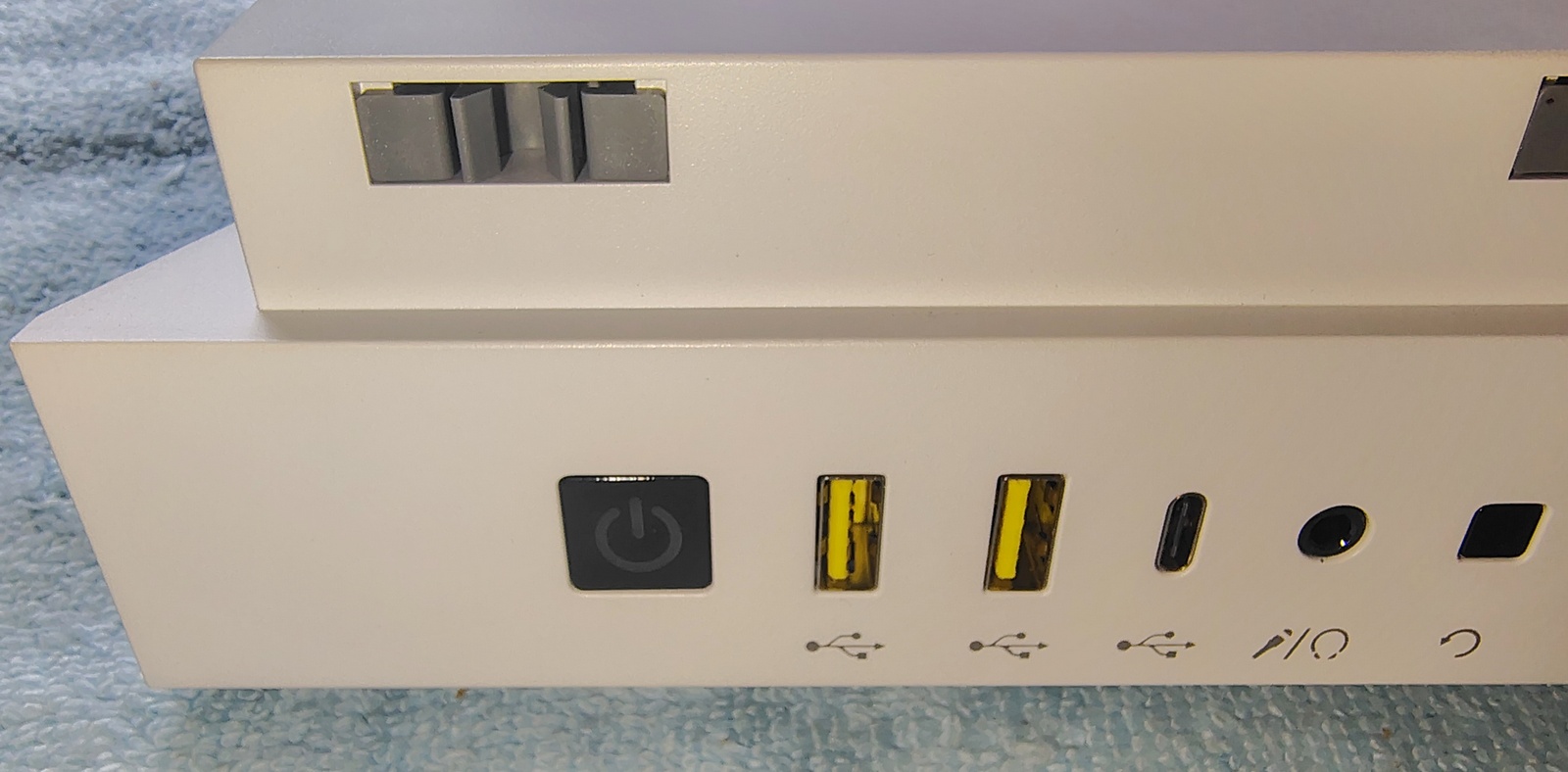 White Front I/O IO Panel USB Audio 4 Corsair iCUE 5000D / 5000X / 5000D Airflow - Image 3