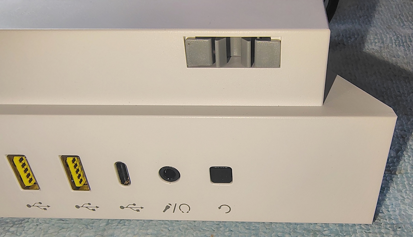White Front I/O IO Panel USB Audio 4 Corsair iCUE 5000D / 5000X / 5000D Airflow - Image 4