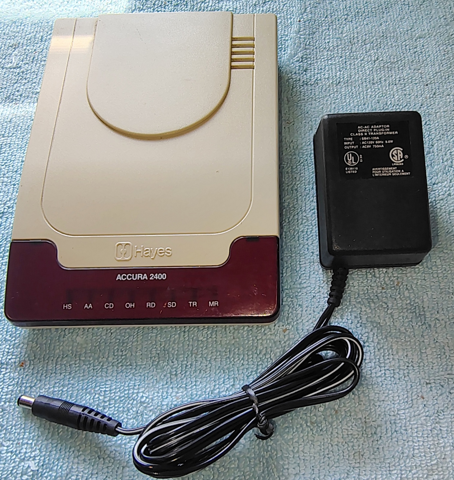 Genuine Hayes Accura 2400 External Modem 5800AM w/ AC Adapter SN A00158003640 - Image 2