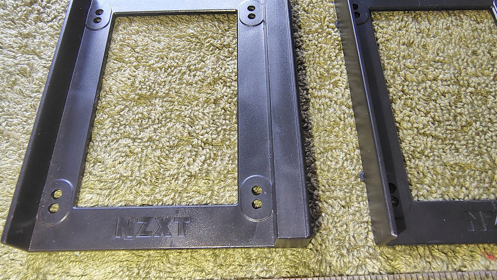 NZXT H500 H500i OEM 2.5" SSD Mounting Trays Spring-Loaded Brackets Lot of 2 - Image 3