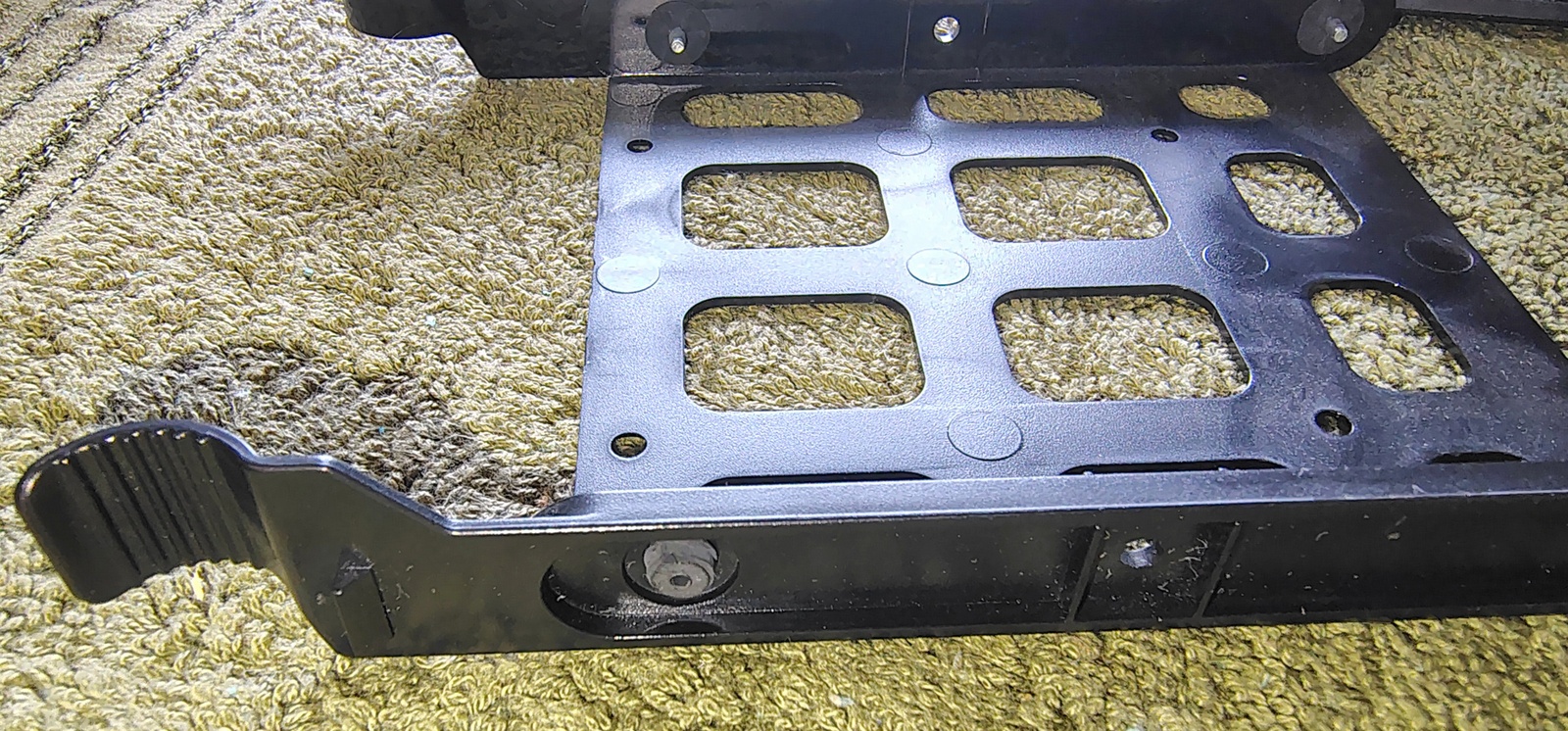 Corsair HDD Cage Assembly with 2 Drive Trays for Carbide 400C 400Q 460X - Image 4