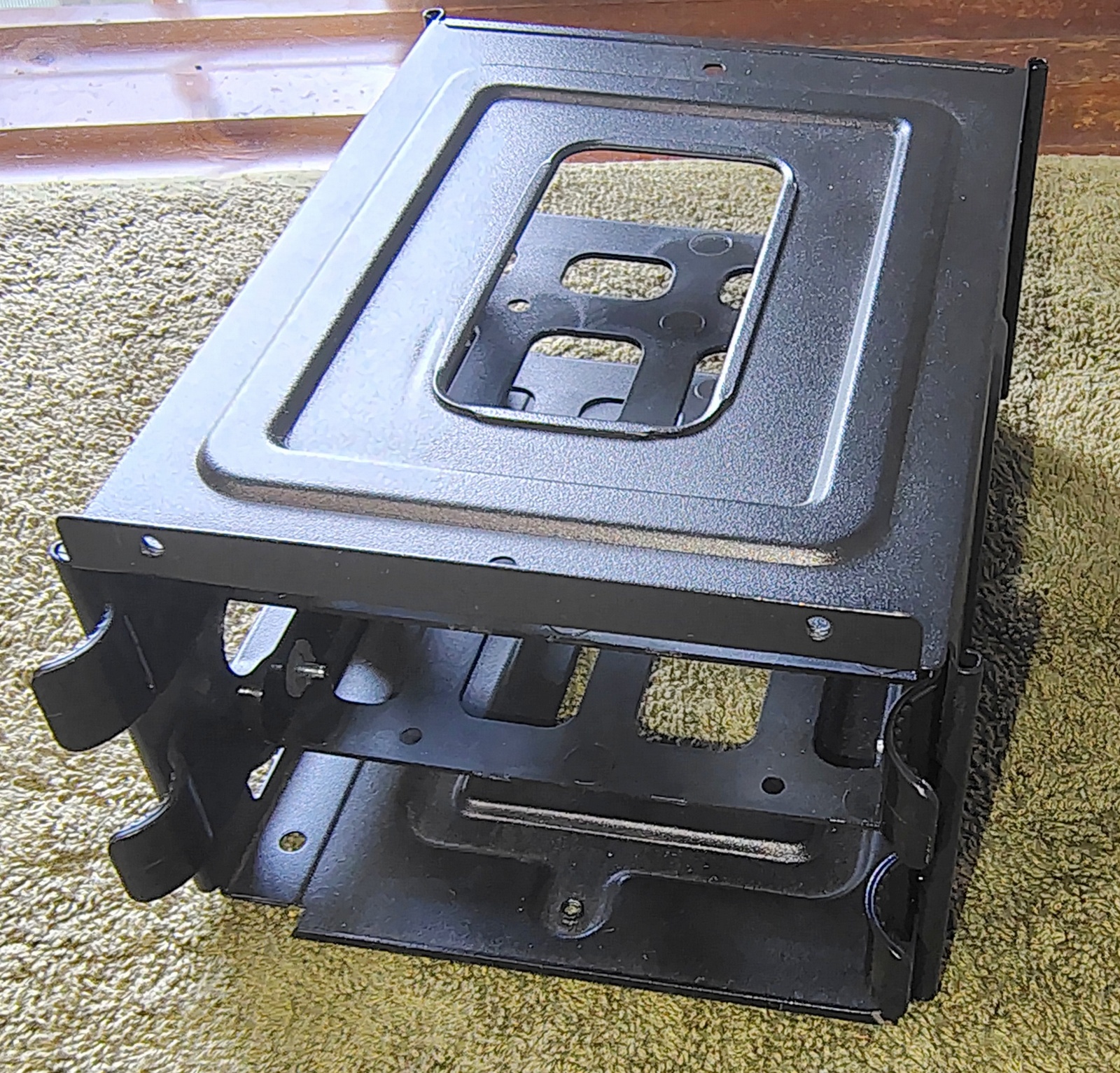 Corsair HDD Cage Assembly with 2 Drive Trays for Carbide 400C 400Q 460X - Image 8