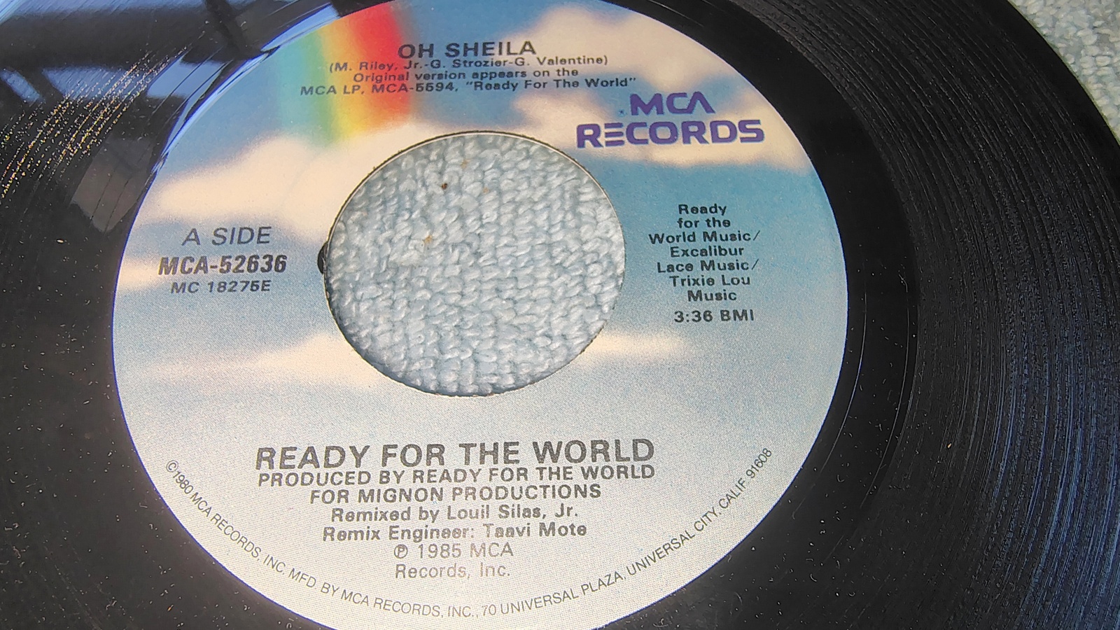 Ready For The World - Oh Sheila 7" 45 RPM Vinyl Single (1985 MCA-52636) - Image 5