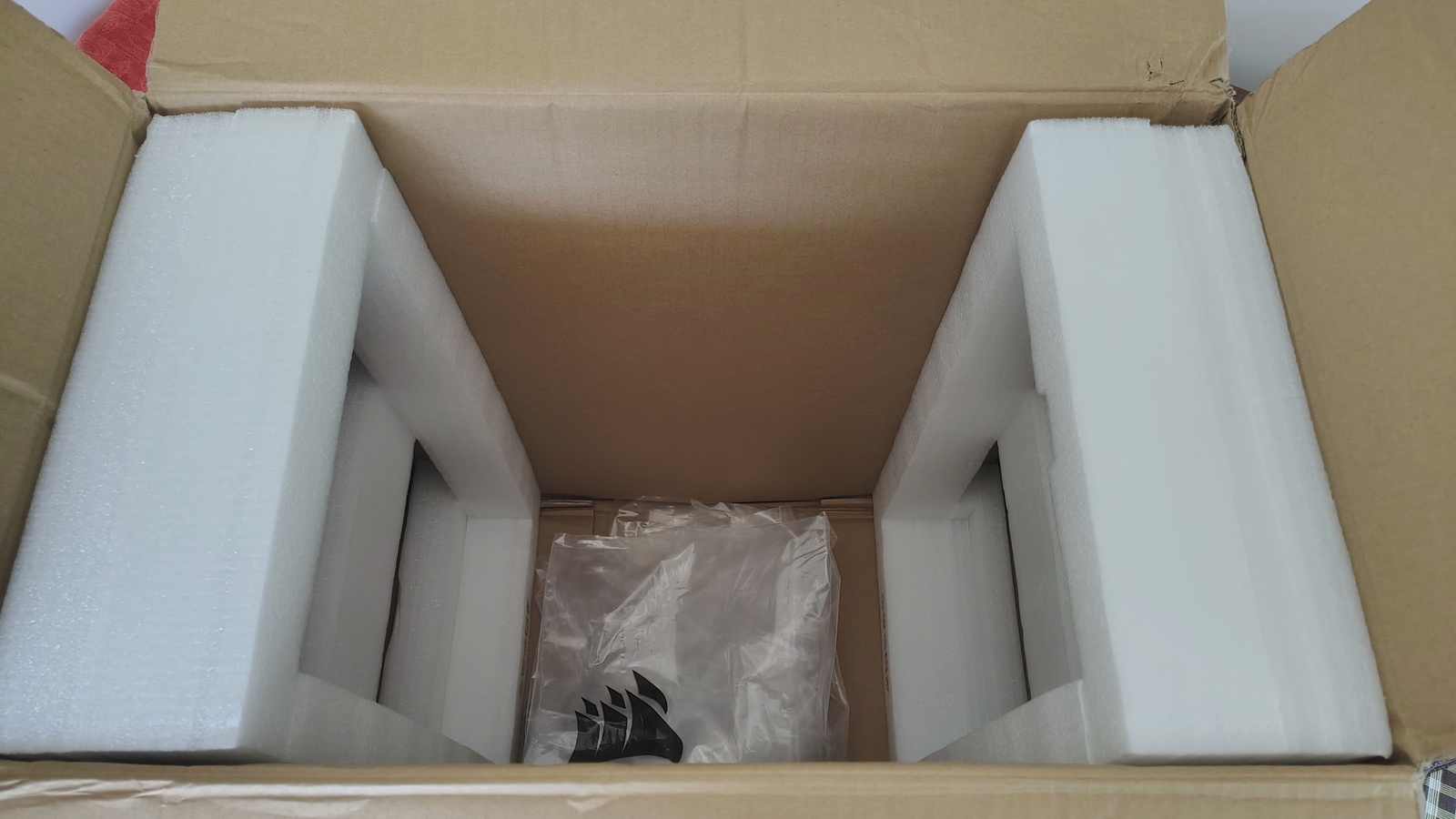 Corsair 5000D Airflow Original Box Foam Inserts Bag Packaging CC-9011211-WW - Image 6
